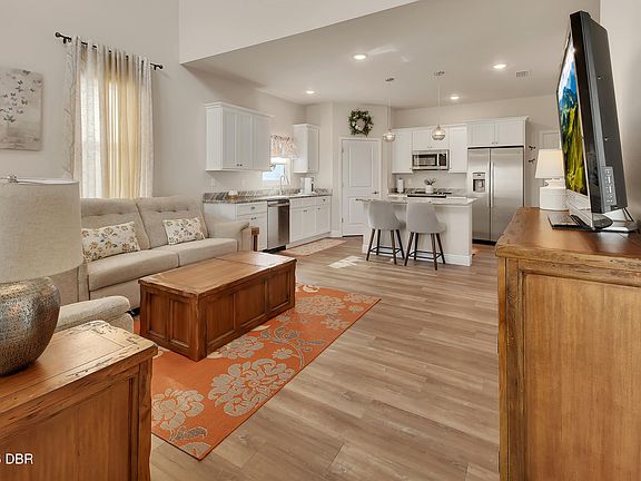 3rd image of 3118 Portofino Blvd