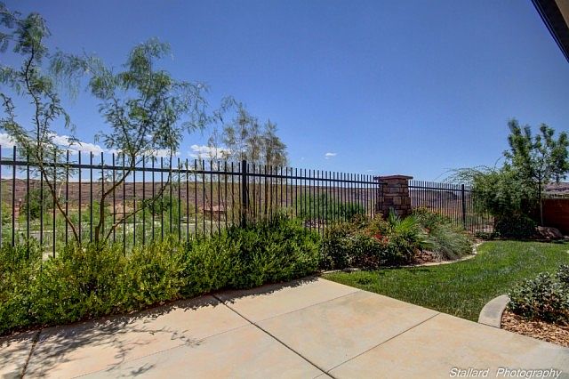 1st image of 516 N Sugar Plum Ln