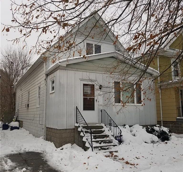 2nd image of 115 Sprenger Ave