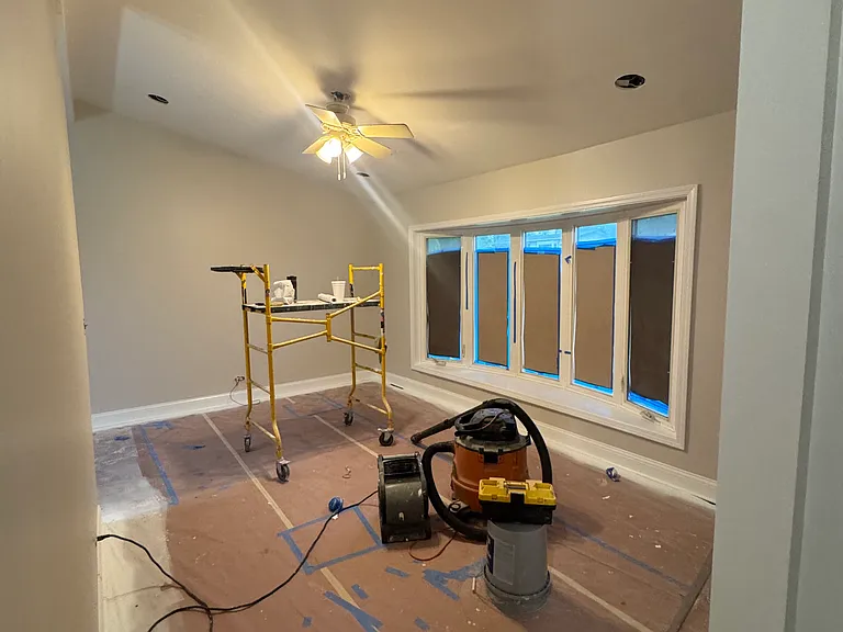 807 Mayfield Dr — Photo 3