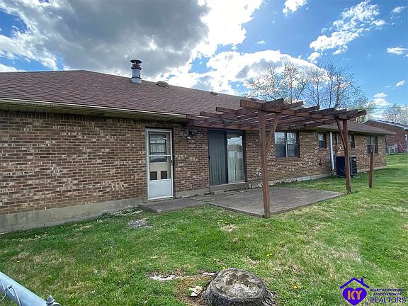 3rd image of 1148 S Woodland Dr