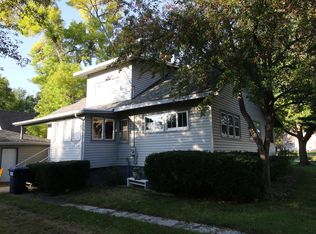 2103 Hill Ave, Spirit Lake, IA 51360