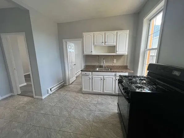 191 Hamilton Ave #8, Paterson, NJ 07501
