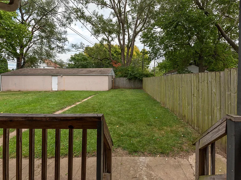 1816 S High St — Photo 20