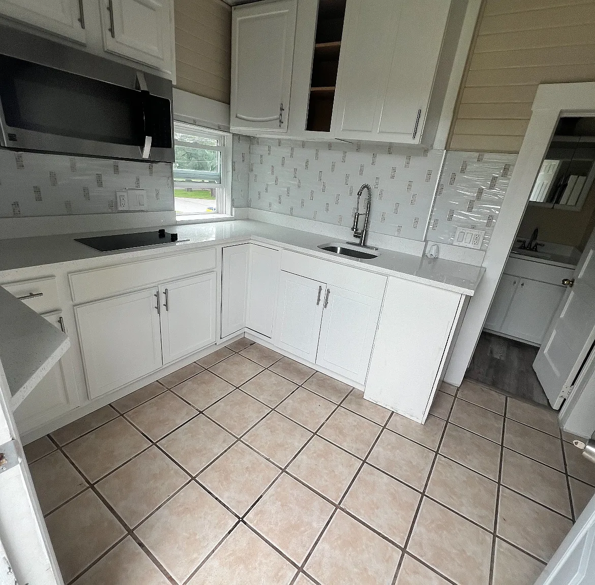 604 Hart St — Photo 1