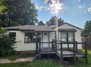 1604 Thompson Dr, Midwest City, OK 73110