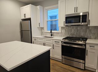 3454 W Belmont Ave #1, Chicago, IL 60618