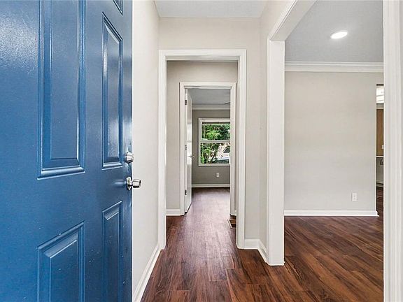 5th image of 3416 Maplehurst Dr