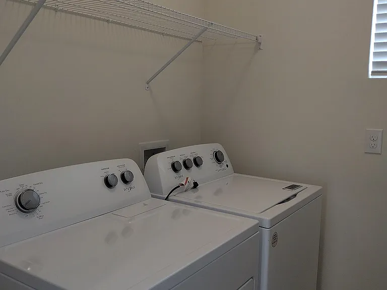 816 Friendship Cir — Photo 11