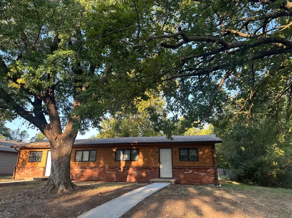 119-121 S Grant St, Clearwater, KS 67026