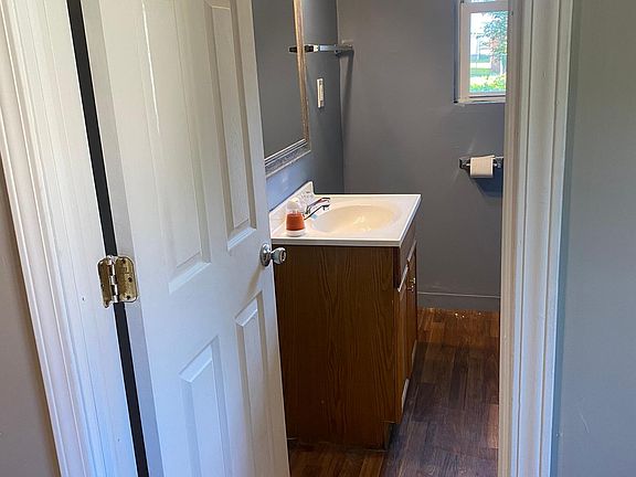 3rd image of 22 W Eichel Ave