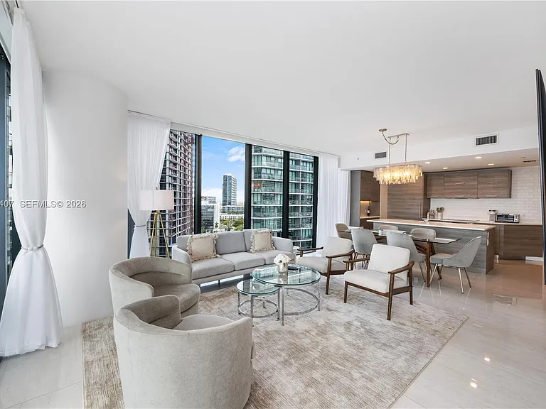 650 NE 32nd St #1501 — Photo 9