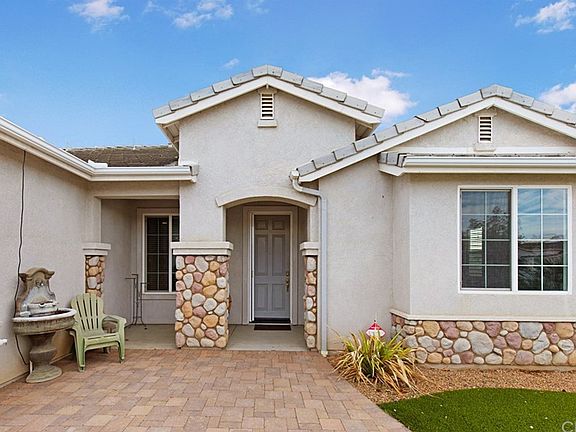 4th image of 19388 Aspenleaf Dr