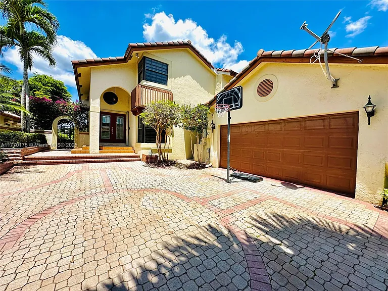1832 Monte Carlo Way — Photo 26