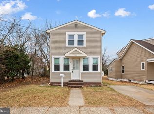 402 Hessian Ave, National Park, NJ 08063