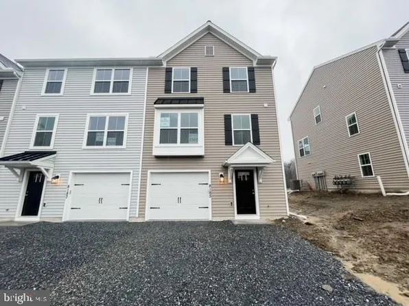 8185 Lenker Dr #2505, Harrisburg, PA 17112