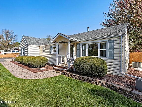 2nd image of 337 Manalapan Road