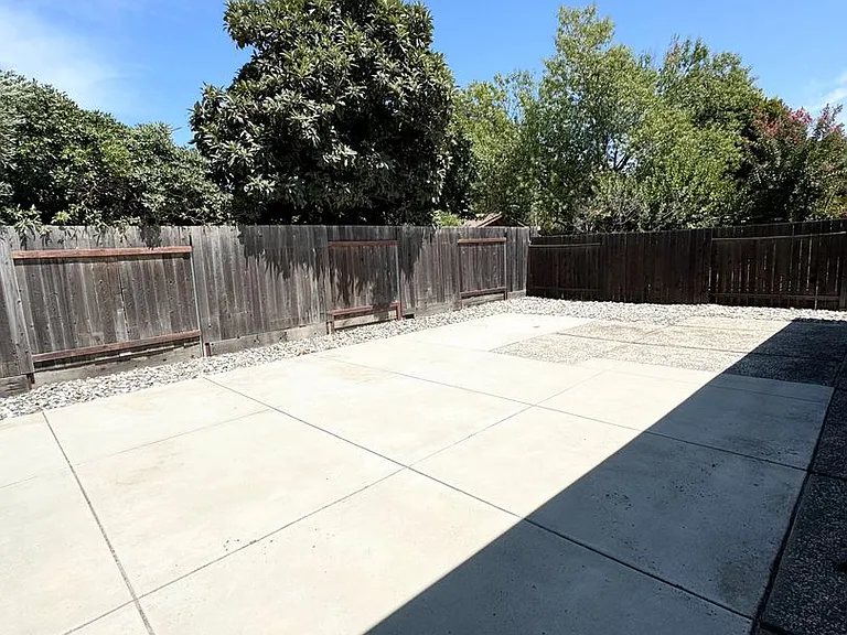 1503 Brown Dr — Photo 30
