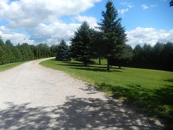 Driveway into property