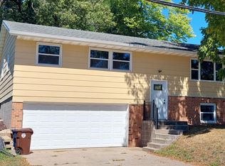 305 Poplar St, Onalaska, WI 54650