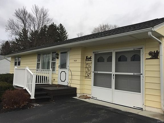 2nd image of 1425 Grand Ave