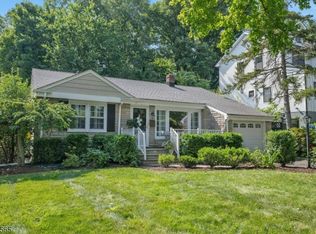 2 Ridgedale Ave, Summit, NJ 07901