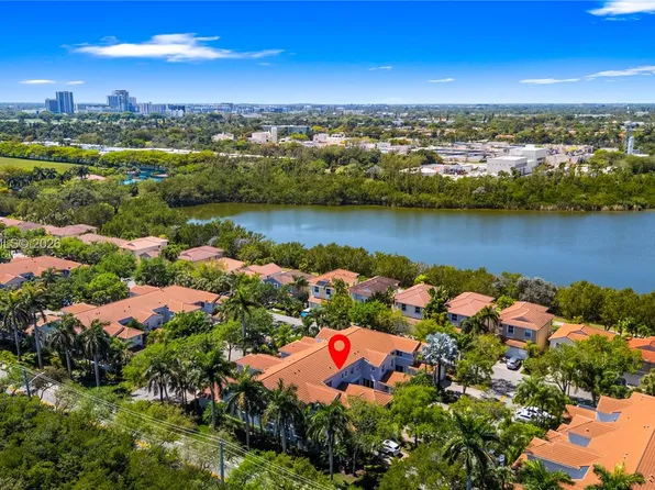 1120 Canella Ln #1120, Hollywood, FL 33019