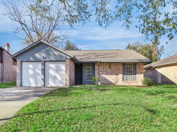 13746 Drakewood Dr