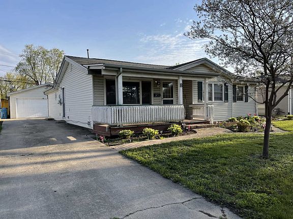 2nd image of 8 Hanson Dr