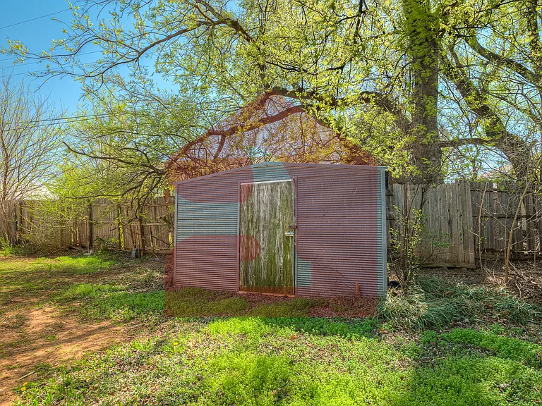 2104 Churchill Way — Photo 38