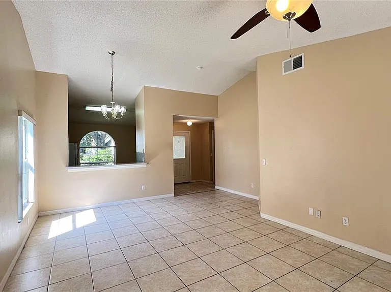 1547 Oak Hill Trl — Photo 28