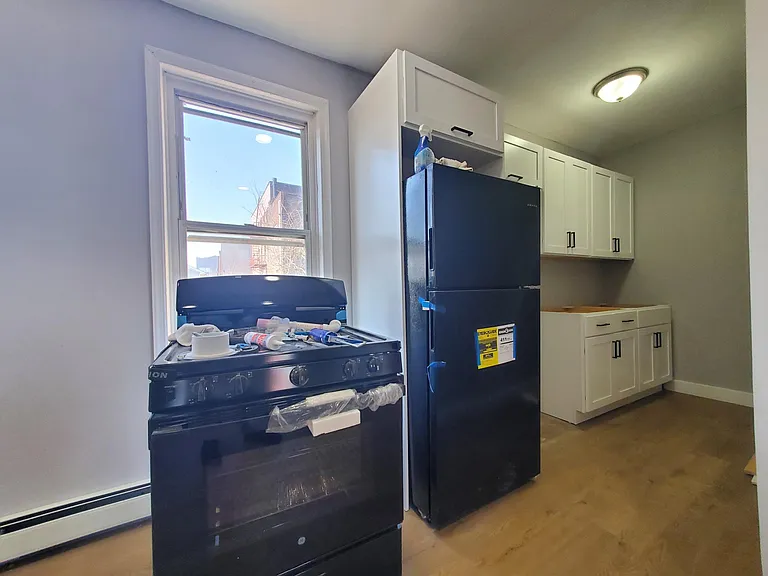 179 Armstrong Ave #2 — Photo 1
