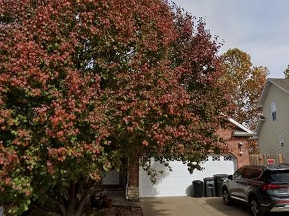 329 Carmel Valley Way, Saint Robert, MO 65584