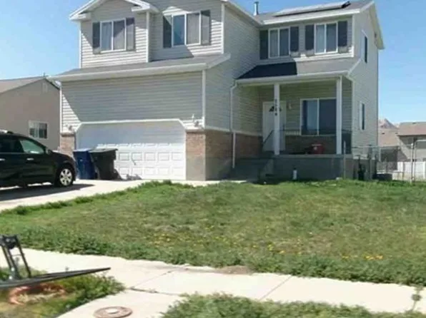 2584 S Thoreau Dr, Magna, UT 84044