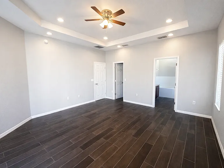 1192 Normandy Heights Cir — Photo 12