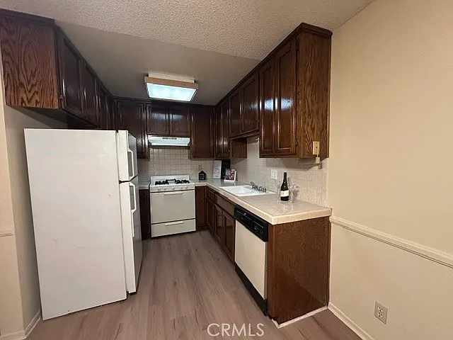 5217 Satsuma Ave #4 — Photo 6