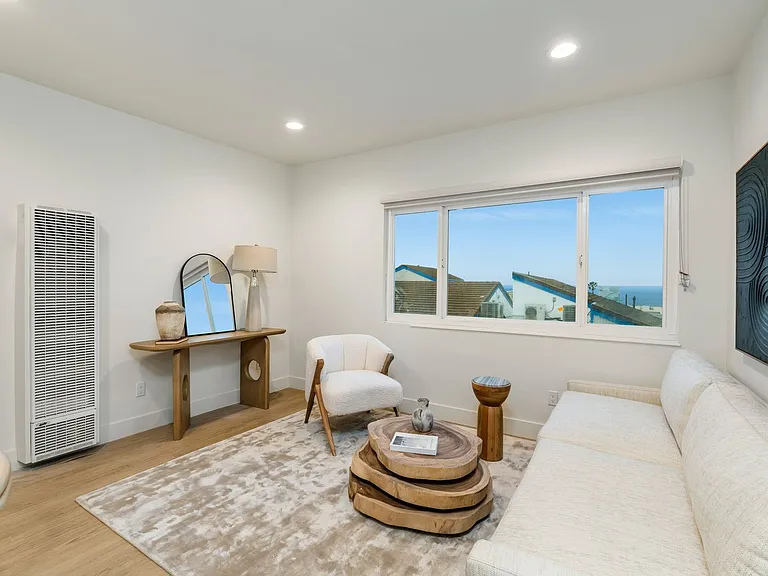 Sea Skiff Apartments Best Ocean View in Hermosa Beach — Photo 16