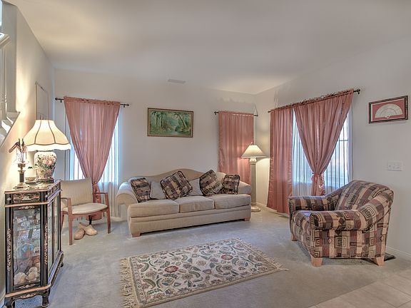 2nd image of 29645 Newmarket Dr