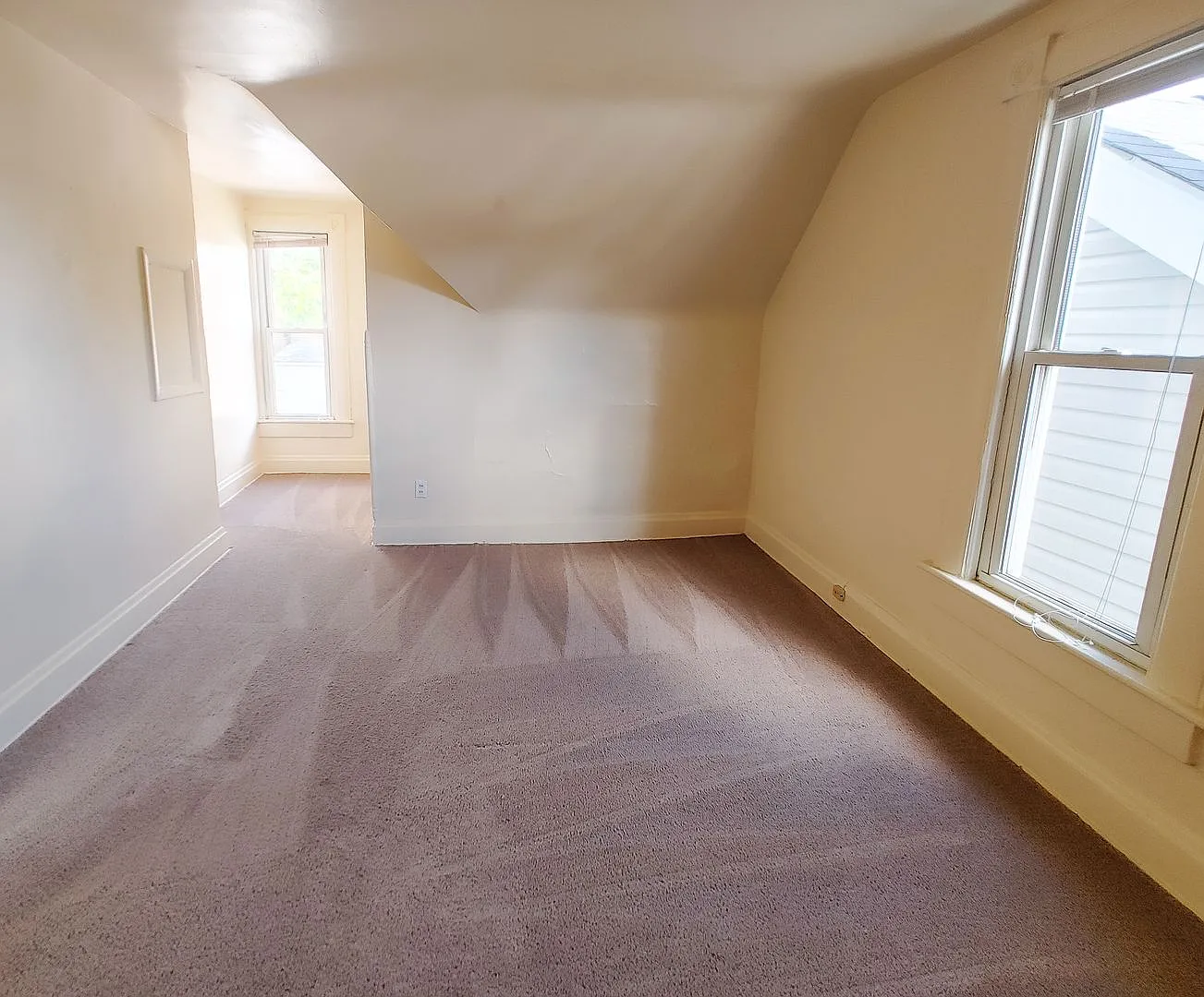 2 Bed / 1 Bath House Close To Wexner Medical Center And Osu Campus — Photo 1