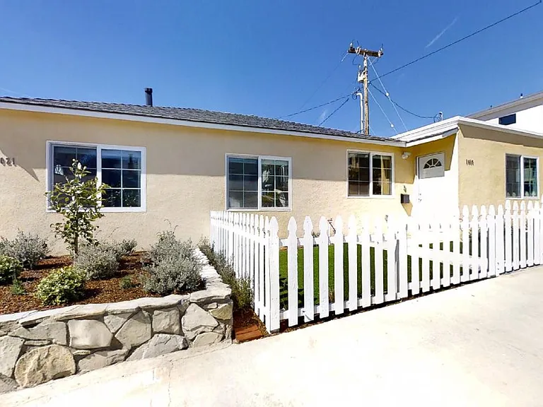 Brand New 2-Bedroom / 2-Bath on the Avenues in Redondo Beach! — Photo 11