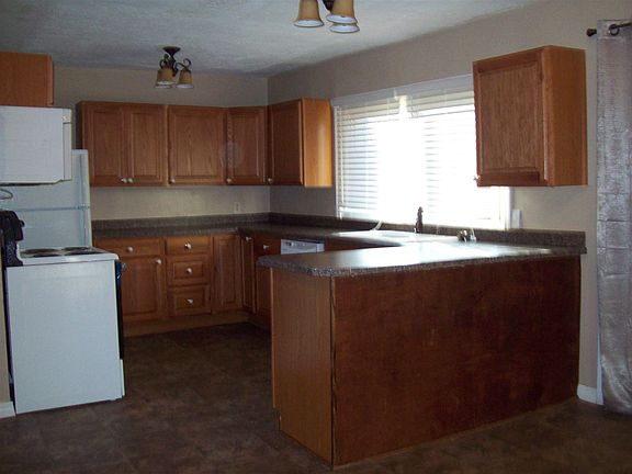 2nd image of 55 Harper Cir