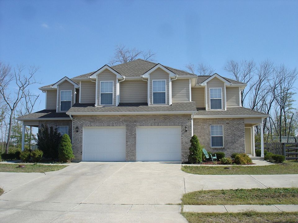 Beautiful duplex in Liberty Township, OH