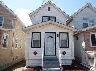 9132 Gold Rd, Jamaica, NY 11417