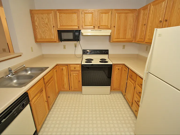 Sunrise Gardens - Senior Living — Photo 20