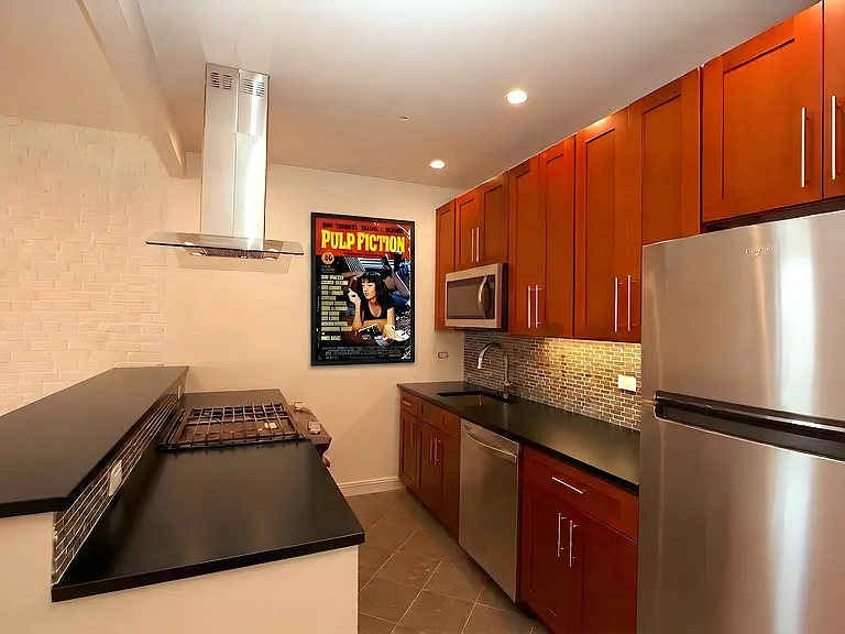 482 Bergen St #2 — Photo 4