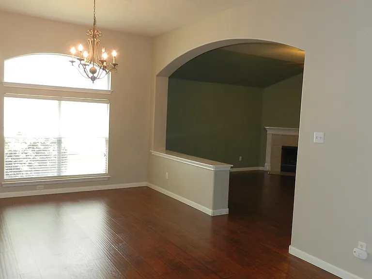 613 Hickory Run Dr — Photo 5