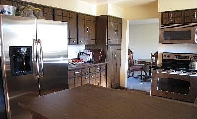 All stainless appliances stay