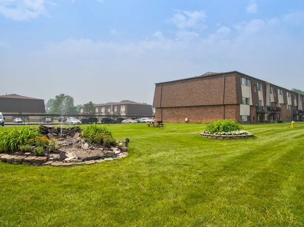 Marianne Manor Apartments