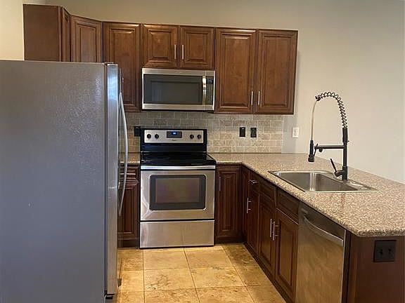 2nd image of 307 Covecrest Dr #A