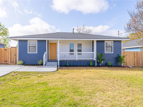 1113 Lowery St, Bryan, TX 77803